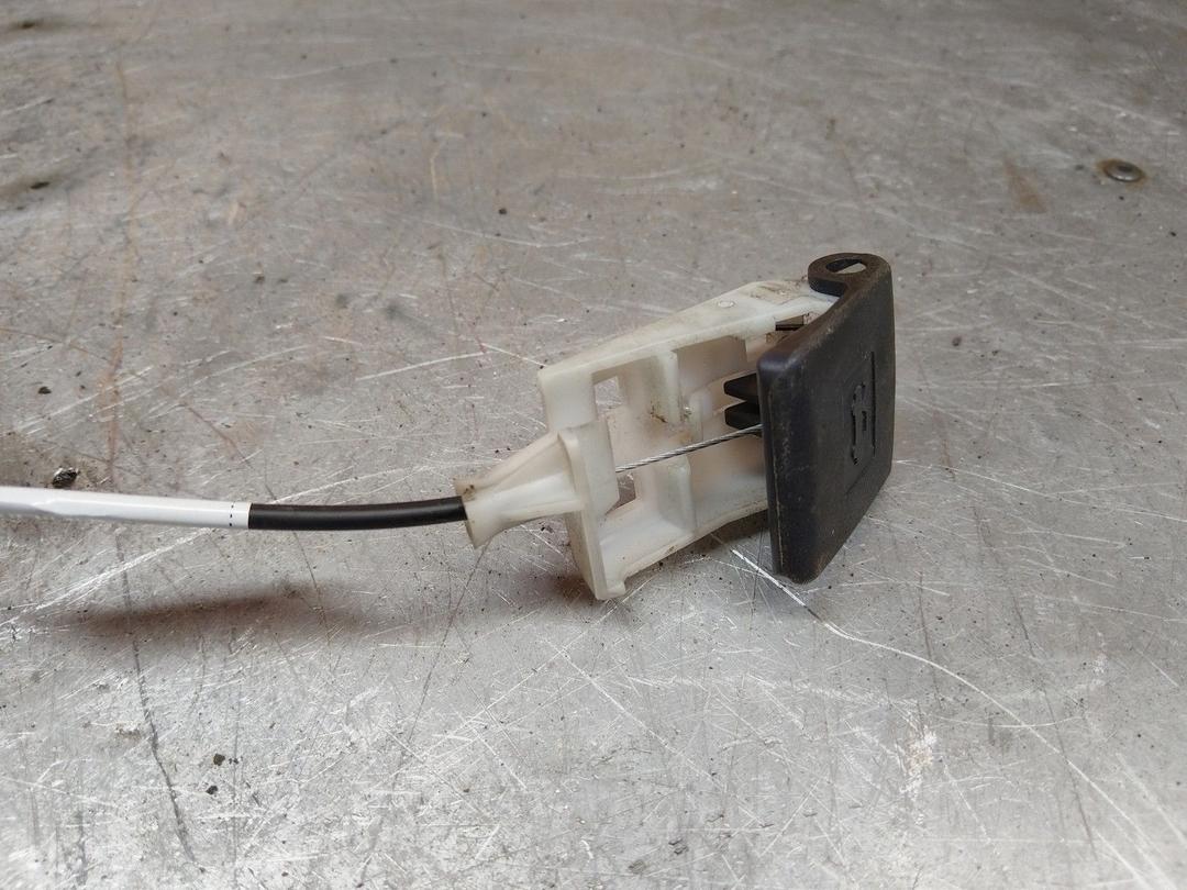 Трос капота PRNL6A Toyota Corolla купить с доставкой