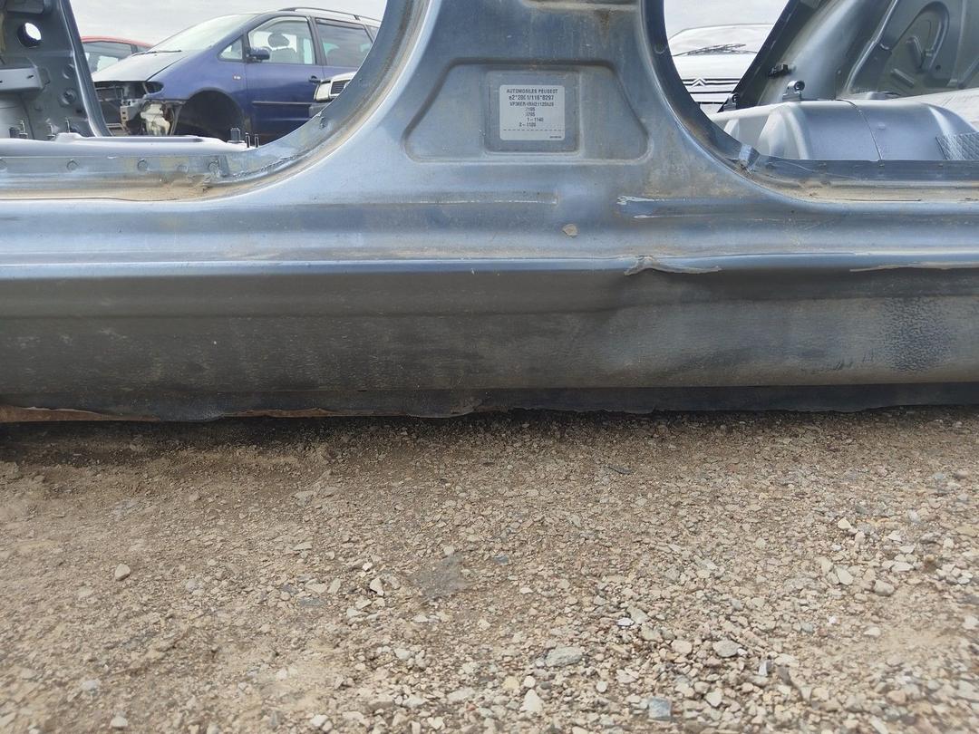 Стойка кузовная центральная левая 30Z1P0 Peugeot 407 купить на авторазборке