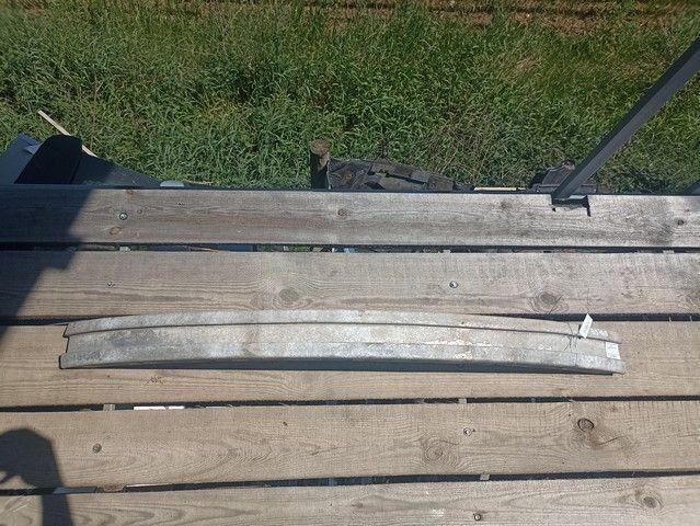 Усилитель бампера переднего UK9L42 Volkswagen Passat купить