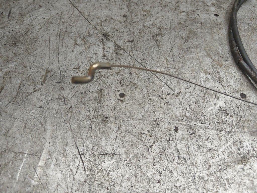 Трос капота ZNOVAO Audi 80 - Фото 2