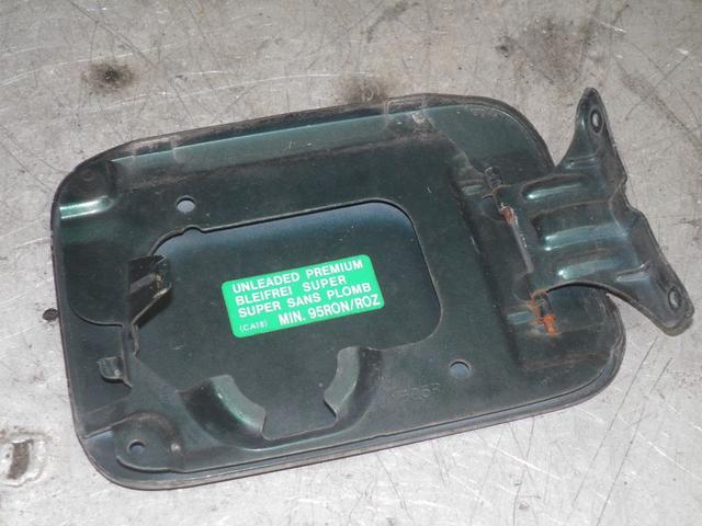 Лючок топливного бака 7YLZ8F Mazda 323F - Фото 2