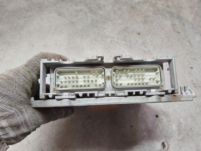 Блок управления двигателем 5HKI9I Mercedes C W202 - Фото 4