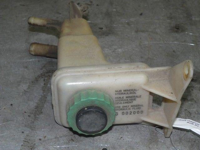 Бачок гидроусилителя 4RBNIY Audi A4