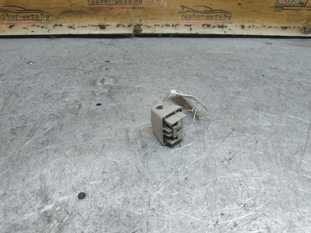 Крепление (крючок) солнцезащитного козырька 8TM0GY Mercedes A W168 - Фото 3