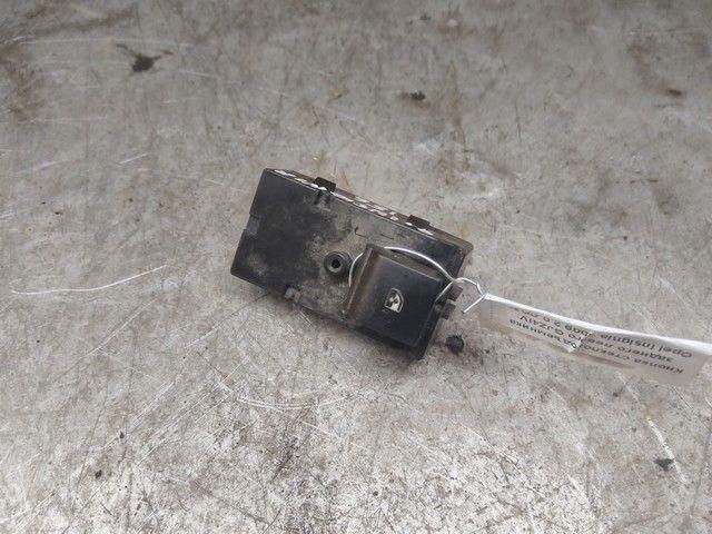 Кнопка стеклоподъемника заднего левого GJZ4IV Opel Insignia - Фото 3