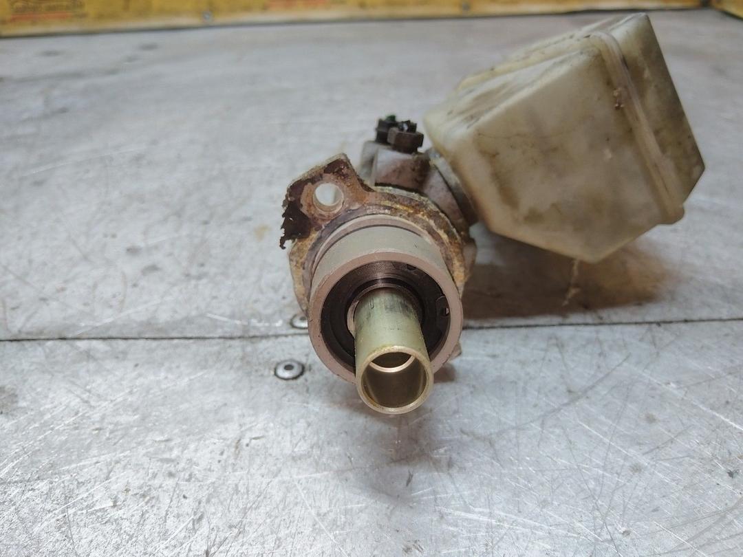 Цилиндр тормозной главный XDW6ZB Renault Kangoo купить