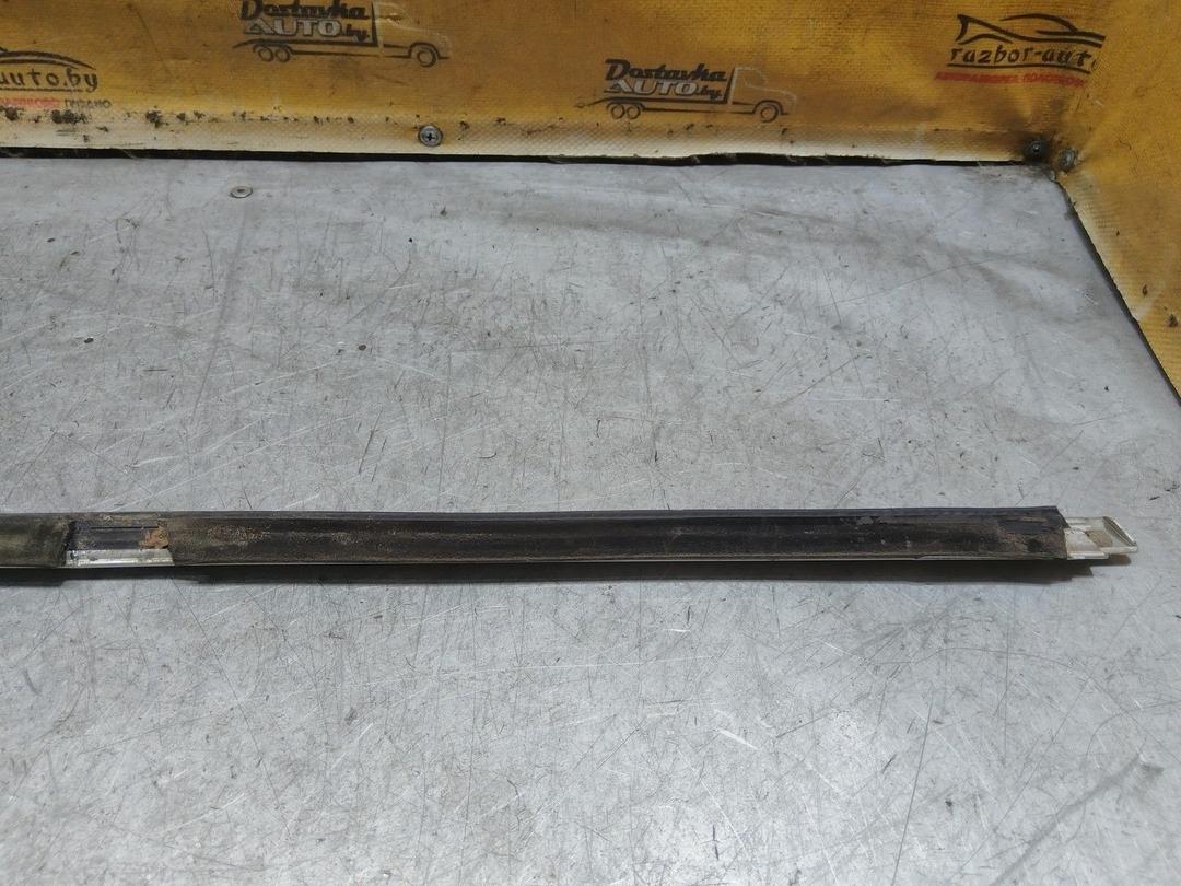 Молдинг стекла двери задней левой наружный 5LEOYI Peugeot 607 купить на авторазборке