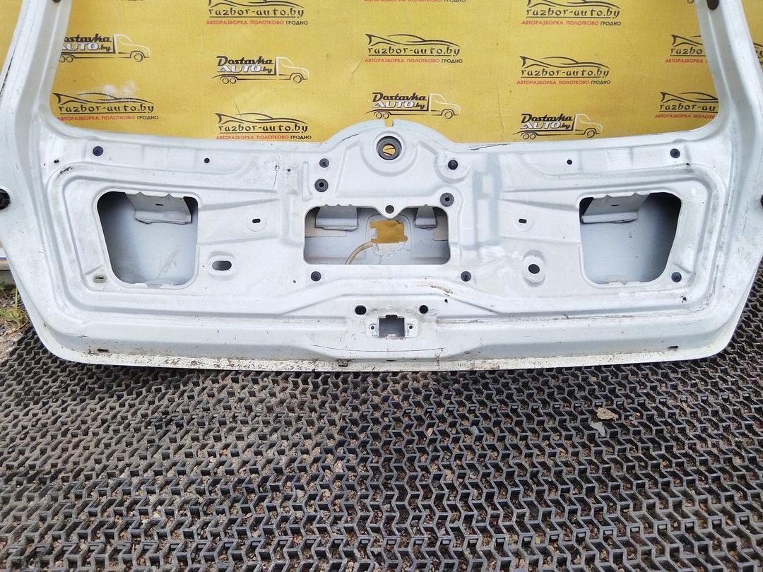 Крышка багажника (дверь 3-5) JYYBE3 Renault Clio купить с доставкой