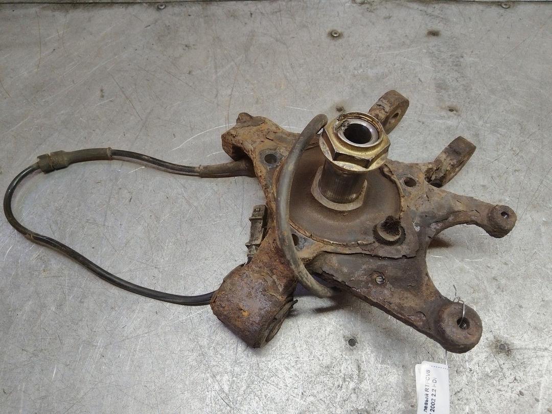 Кулак задний левый RTFCV8 Peugeot 607