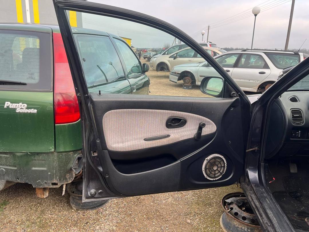 Блок управления стеклоподъемниками G6F559 Mitsubishi Carisma купить