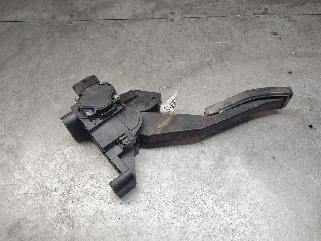 Педаль газа I6CK2P Opel Astra