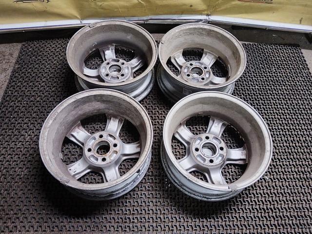 Предлагаем Диск литой R14, 4x98 Fiat Punto 1996 C7PLEL C7PLEL Fiat Punto купить для авто. Выбор размера, всегда в наличии, принимаем заказы на запчасти
