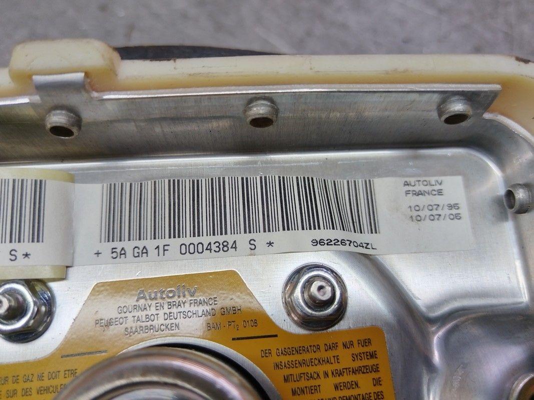 Подушка безопасности водителя G6QGXG Peugeot 406 купить в магазине запчастей бу