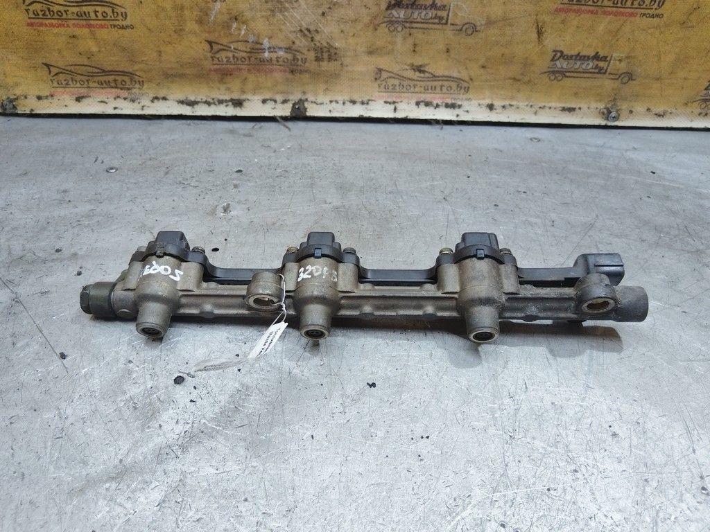 Топливная рампа 6Q08A4 Mazda Xedos 6 - Фото 2