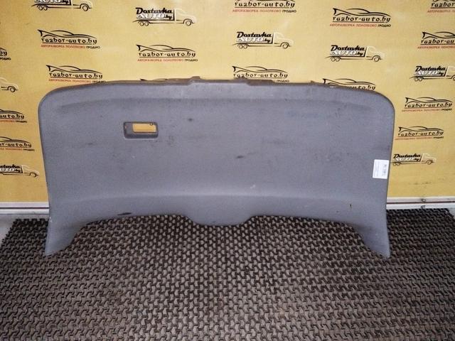 Обшивка крышки багажника E0J2YB Mazda Premacy