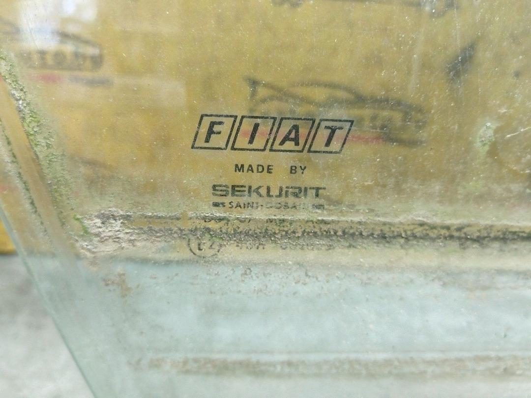 Стекло двери передней правой 06012T Fiat Tempra купить с доставкой