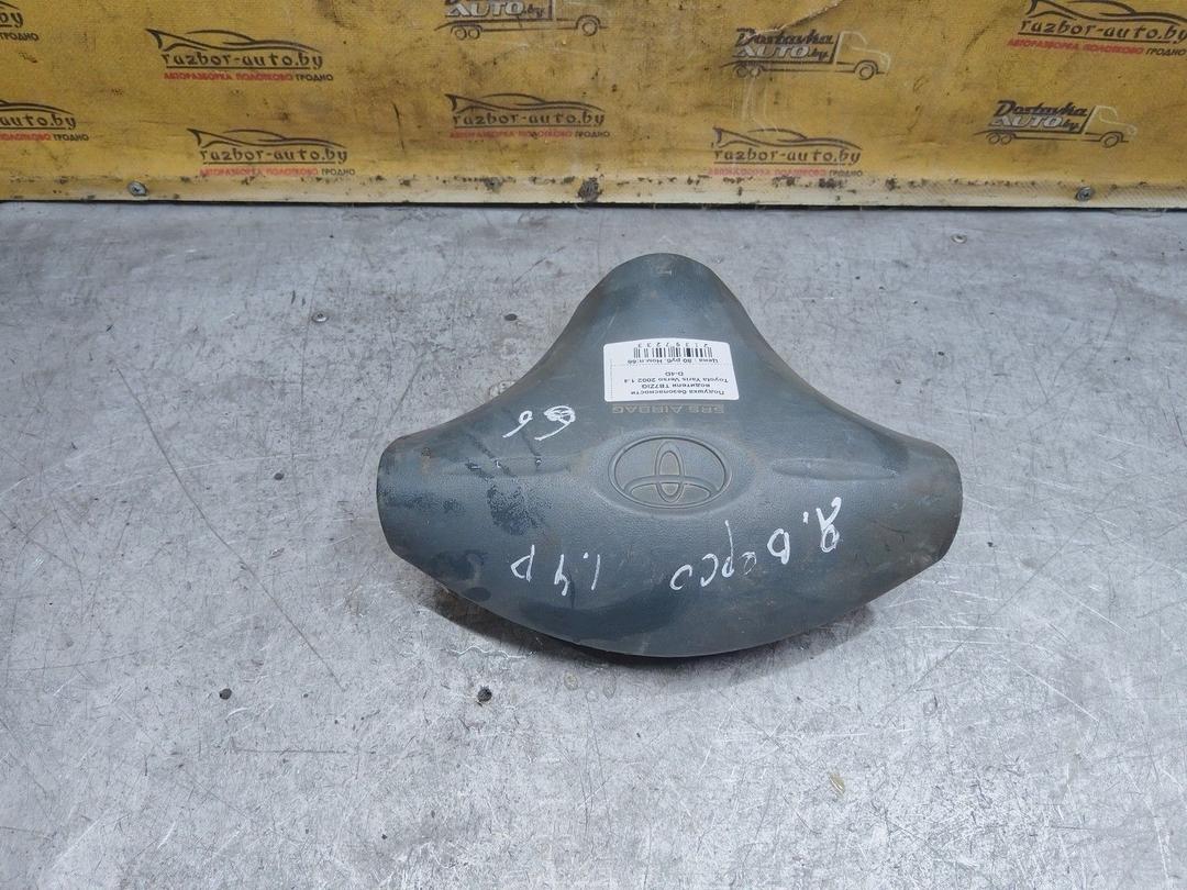 Подушка безопасности водителя TB7ZIG Toyota Yaris Verso