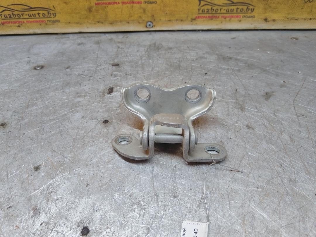 Петля двери задней правой YQ2SKW Toyota Avensis купить