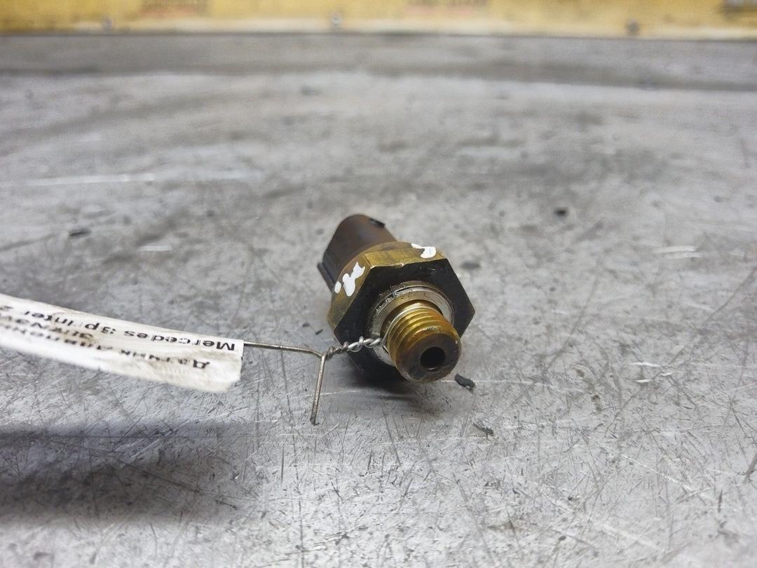 Датчик давления топлива 387N3W Mercedes Sprinter - Фото 1