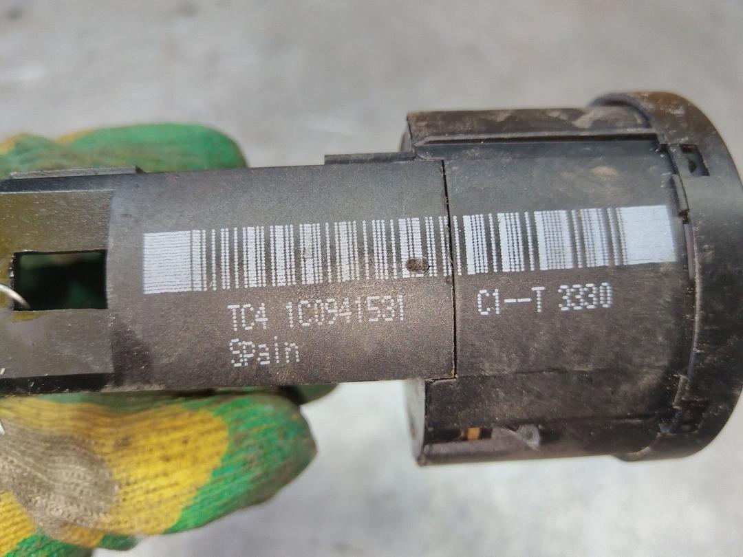 Переключатель света 8HLYQY Volkswagen Golf купить в магазине запчастей бу