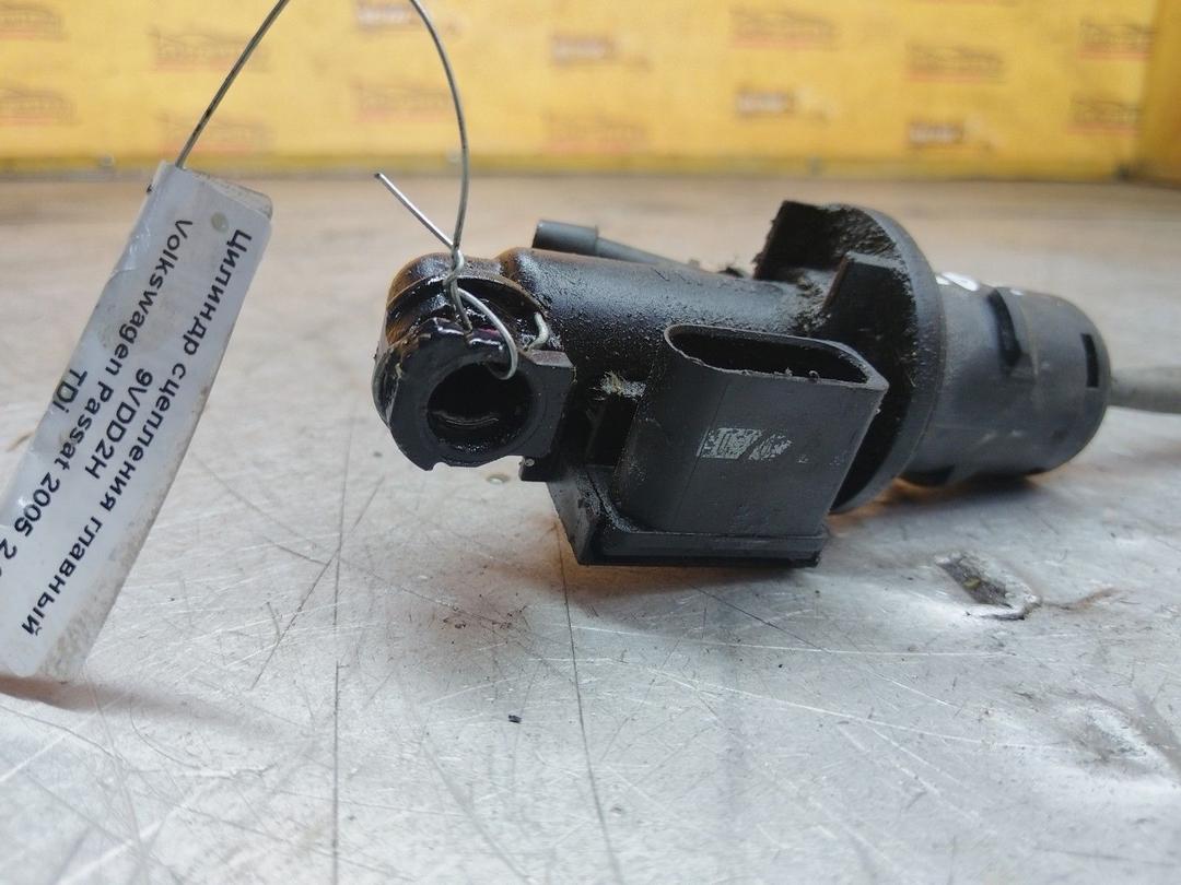 Цилиндр сцепления главный 9VDD2H Volkswagen Passat - Фото 4