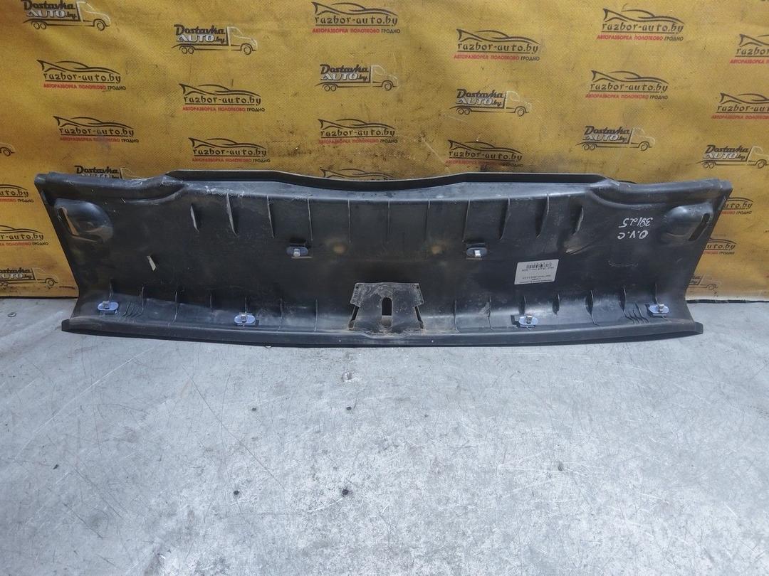Накладка замка багажника L1245O Opel Vectra купить с доставкой