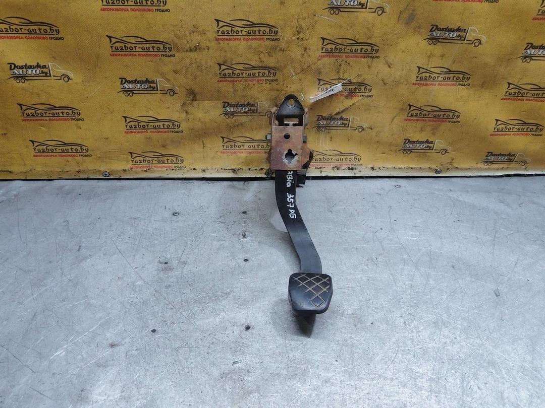 Педаль сцепления 6J5TK1 Skoda Fabia