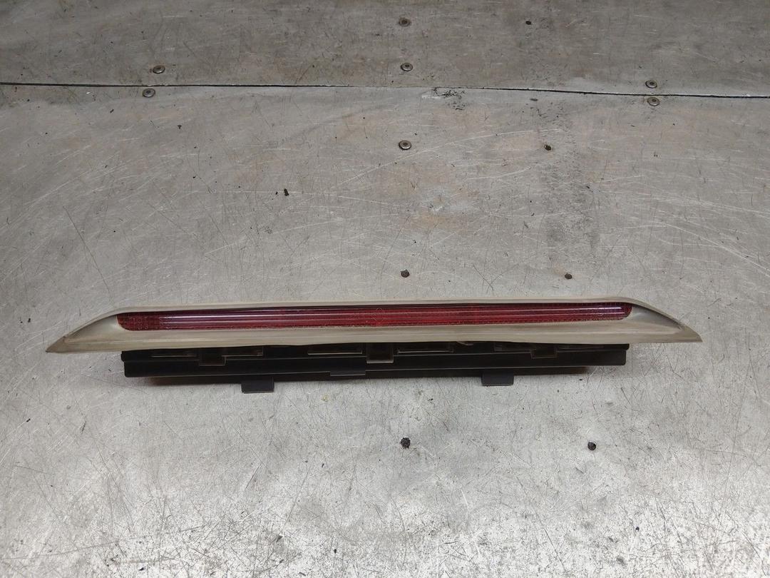 Стоп-сигнал JR2OG9 Volkswagen Passat