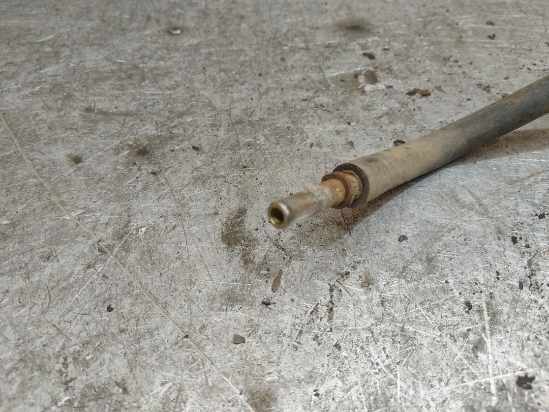 Трубка топливная EM27TE Ford Escort купить