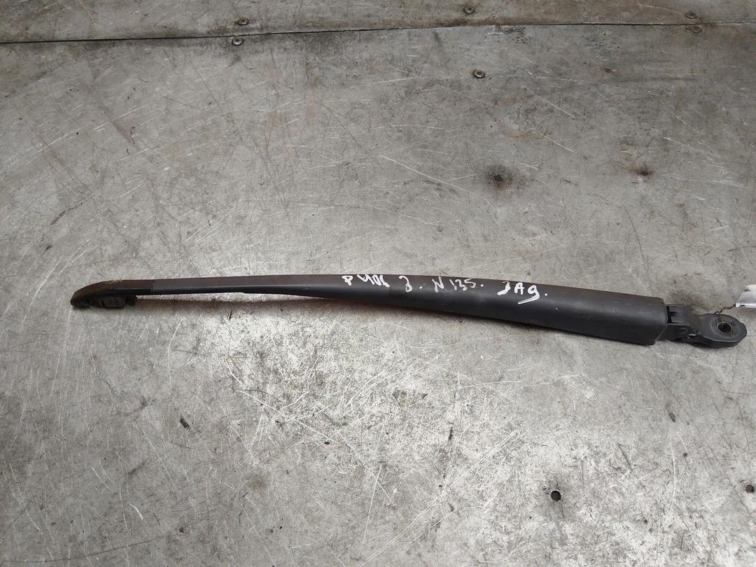 Щеткодержатель задний YM54NY Peugeot 406 - Фото 1