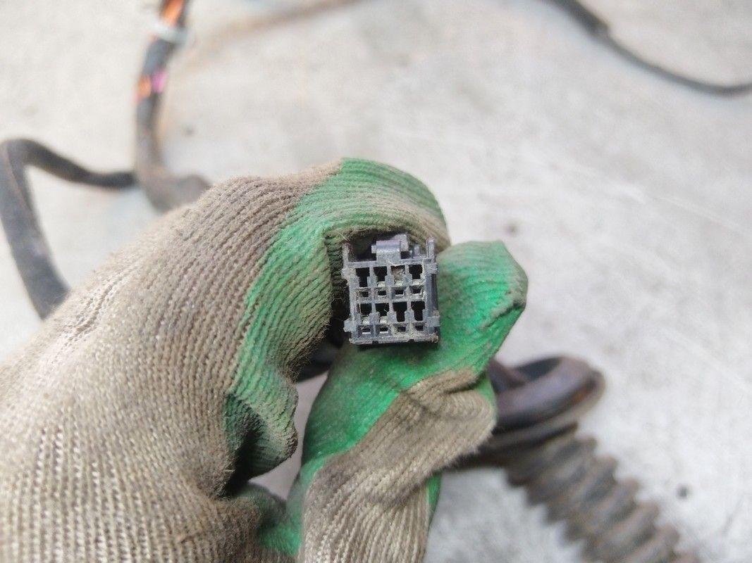 Проводка двери передней левой K5ZFZV Hyundai Matrix купить в магазине запчастей бу