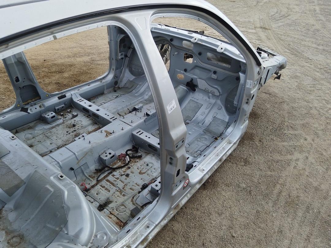 Стойка кузовная центральная правая 6EKR5K Saab 9-3 купить с доставкой