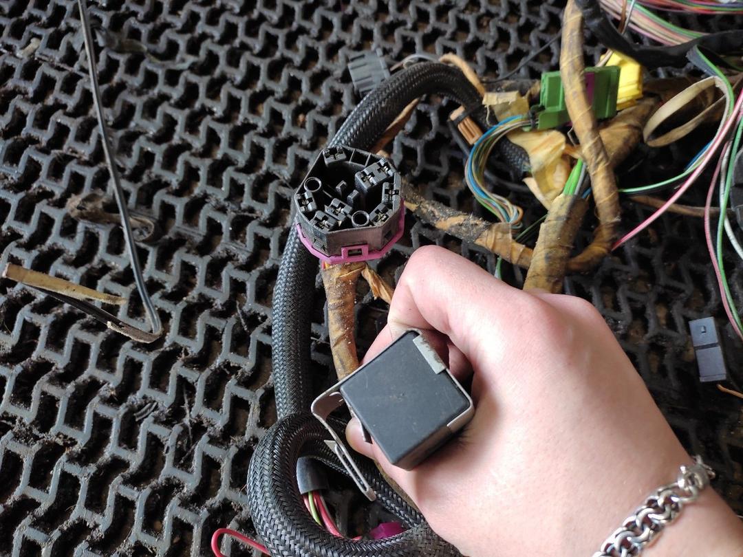 Проводка XH9EVM Audi A6 undefined