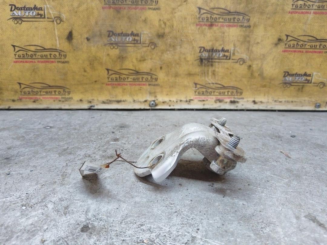 Петля двери задней левой B3QMKN Mitsubishi Carisma - Фото 6