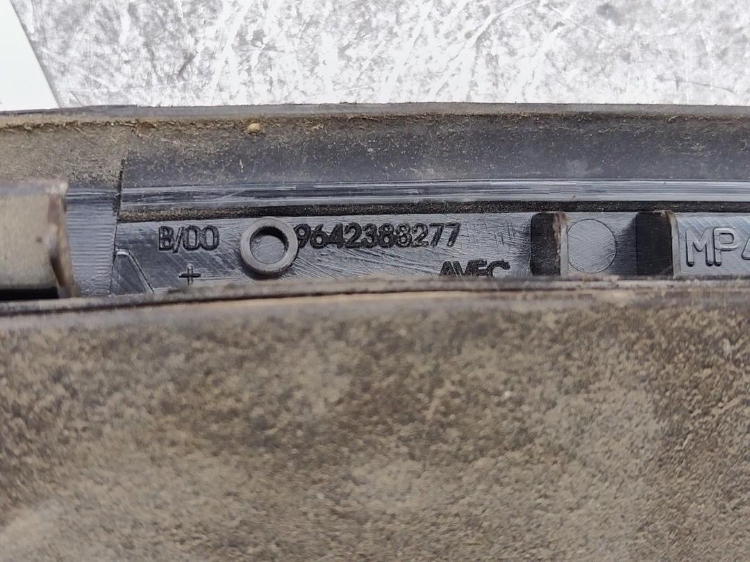 Решетка вентиляции кузова Z0NG5U Citroen Xsara Picasso купить с доставкой