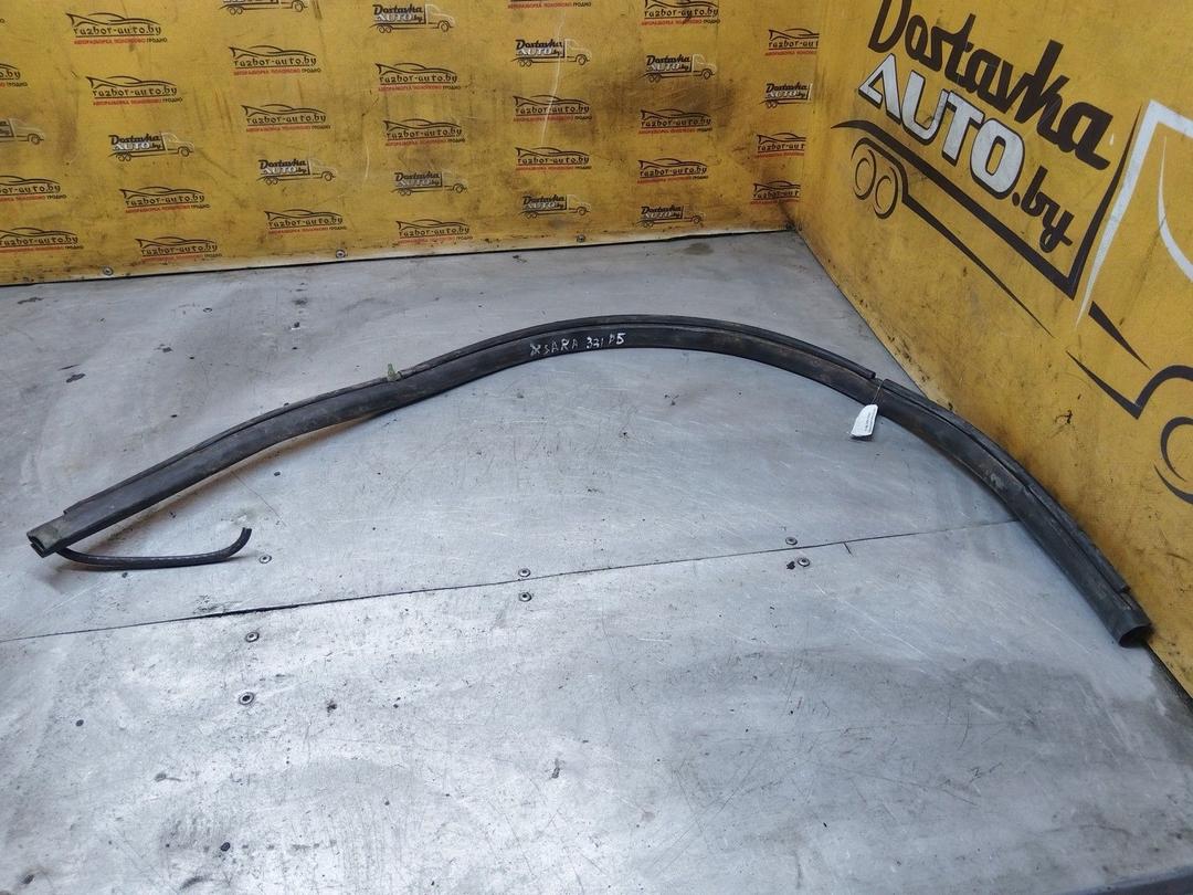 Уплотнитель капота 51M5G1 Citroen Xsara