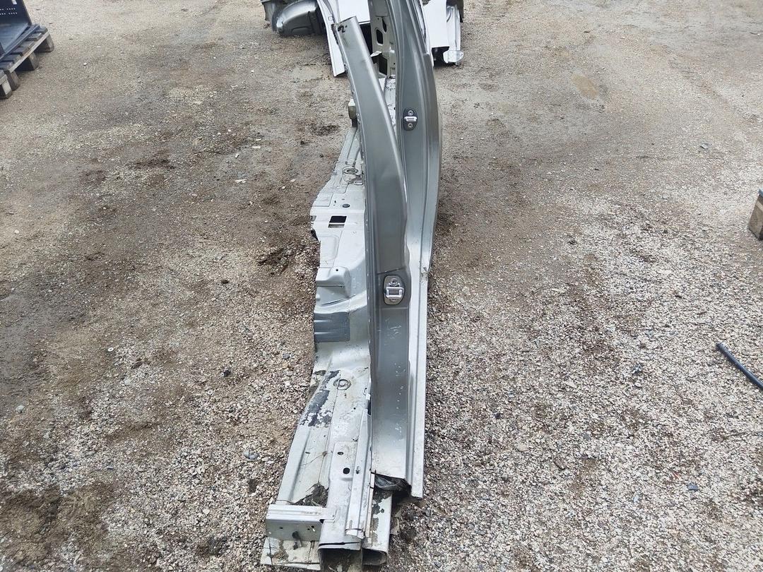 Стойка кузовная центральная левая CYL9XW Skoda Roomster купить