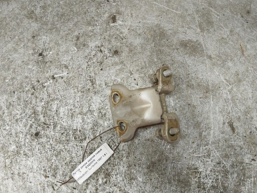 Петля двери задней левой B3QMKN Mitsubishi Carisma - Фото 2