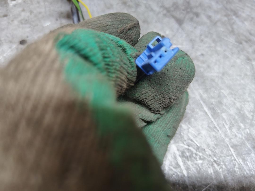 Зеркало наружное левое EVDZH8 Citroen C4 Picasso купить в магазине запчастей бу