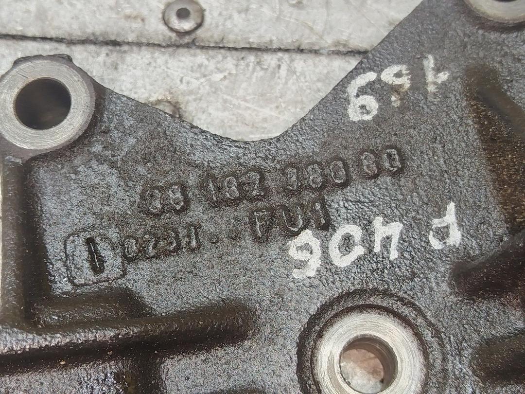 Кронштейн генератора VTZ4UV Peugeot 406 - Фото 3