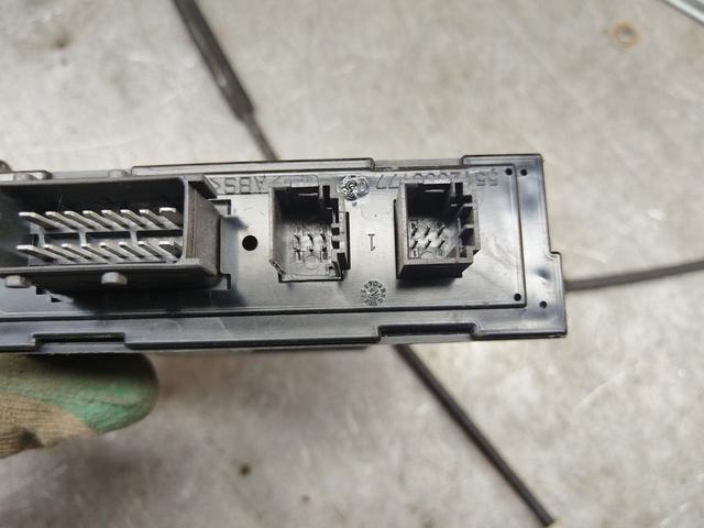 Стеклоподъемник электрический передний левый YXU7CT Citroen C8 купить с доставкой