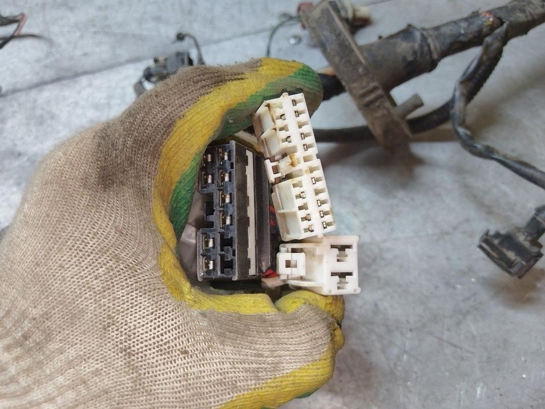 Проводка двигателя LL6O2Y Mitsubishi Carisma undefined