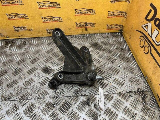 Кронштейн КПП HL5WFH Renault Scenic - Фото 1