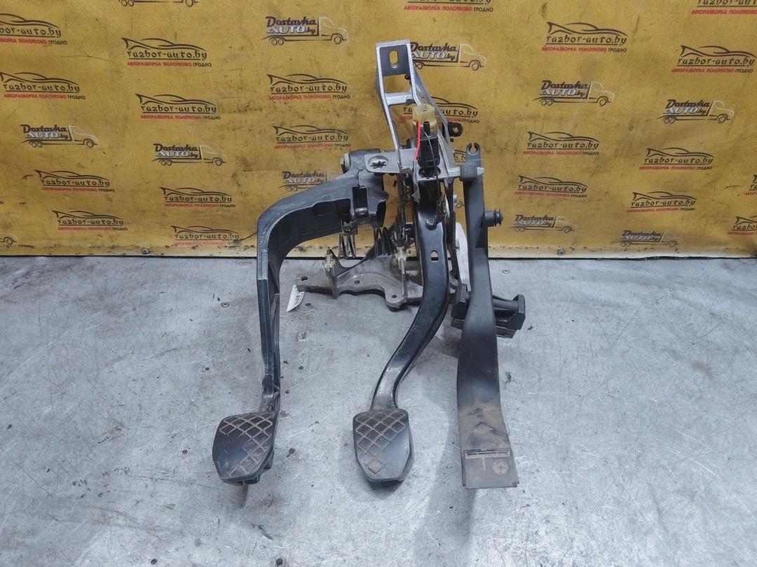 Узел педальный (блок педалей) JY022H Audi A4