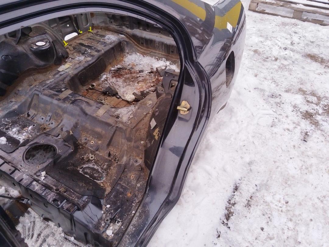 Крыло заднее левое 4JT61M Mitsubishi Carisma купить с доставкой