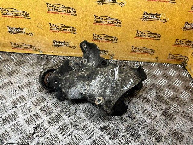 Кронштейн генератора LWSYKH Hyundai Matrix