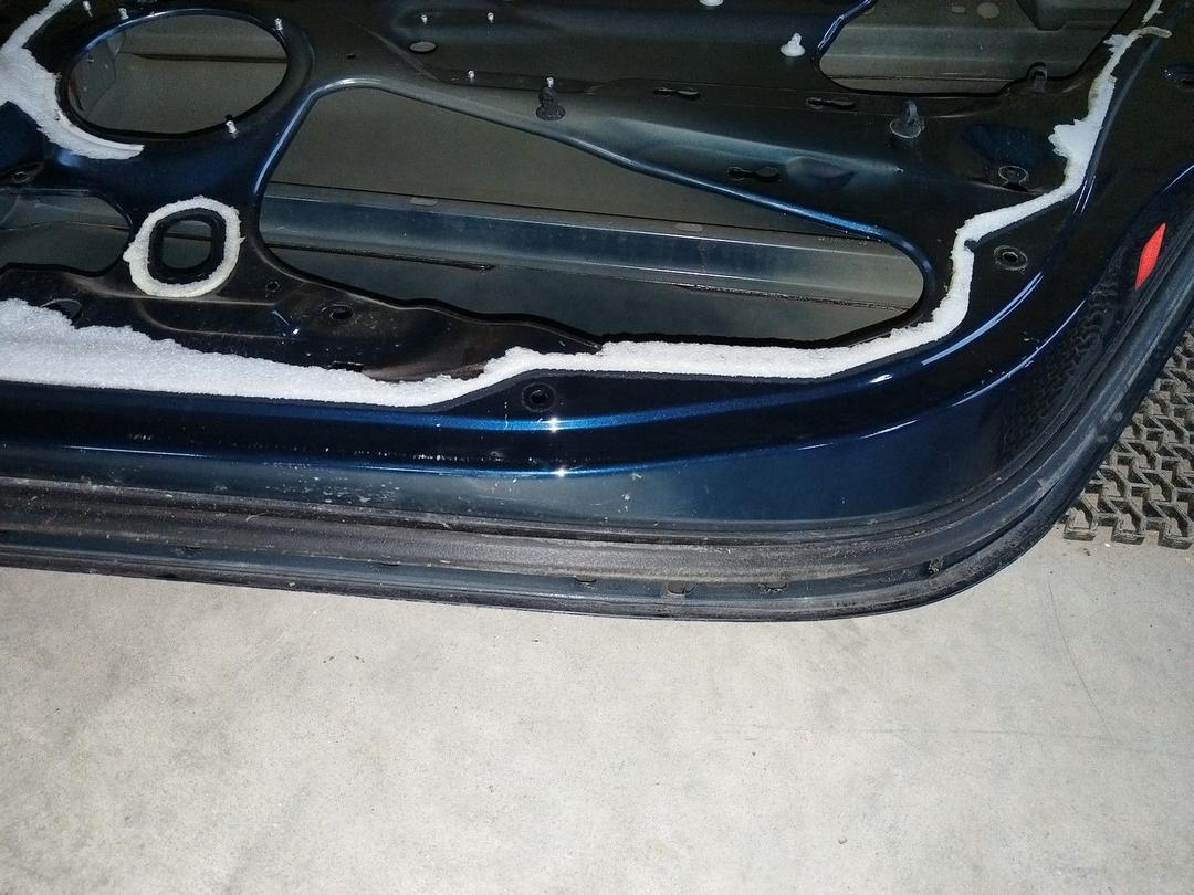 Дверь задняя правая KMJWEP Peugeot 607 купить с доставкой