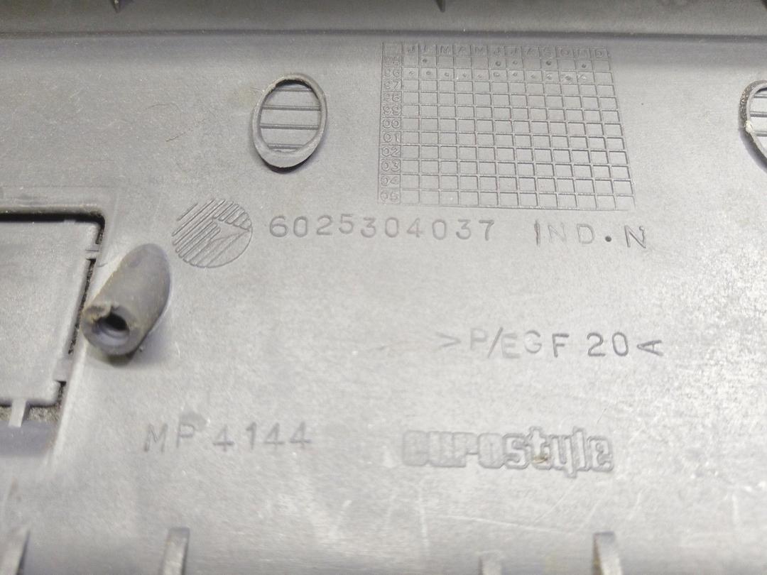 Бардачок FD9GST Renault Espace купить на авторазборке