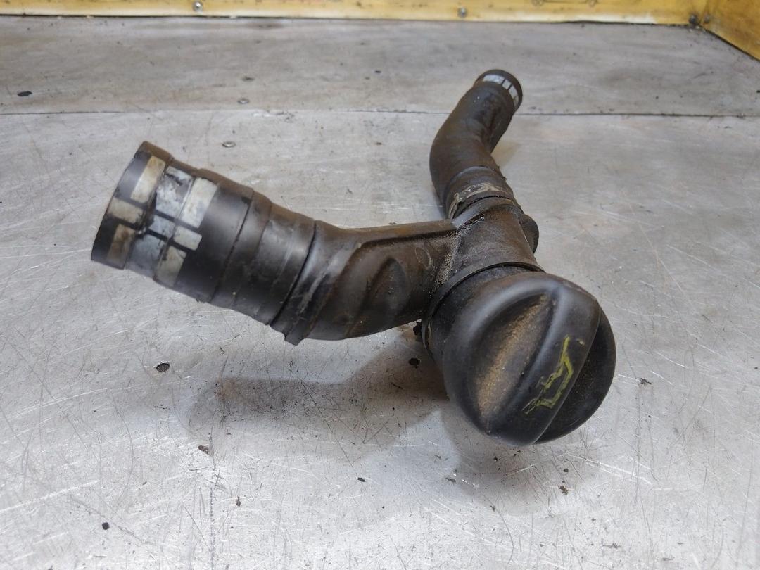 Маслозаливная горловина FT9IAC Peugeot 307 - Фото 4