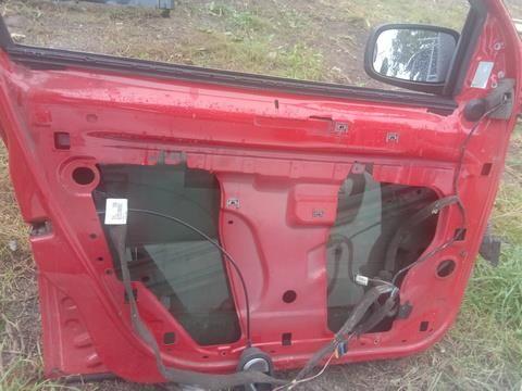 Стекло двери передней правой D80894 Renault Megane